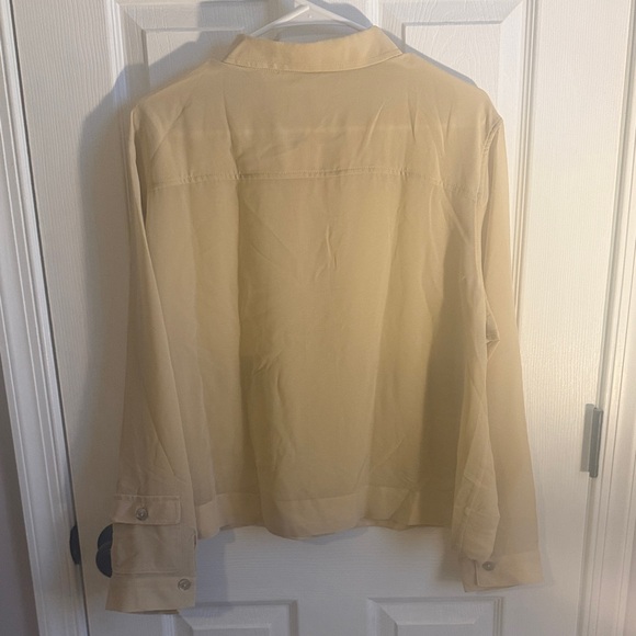 Light Tan Sheer Button-Front Jacket - Picture 4 of 5